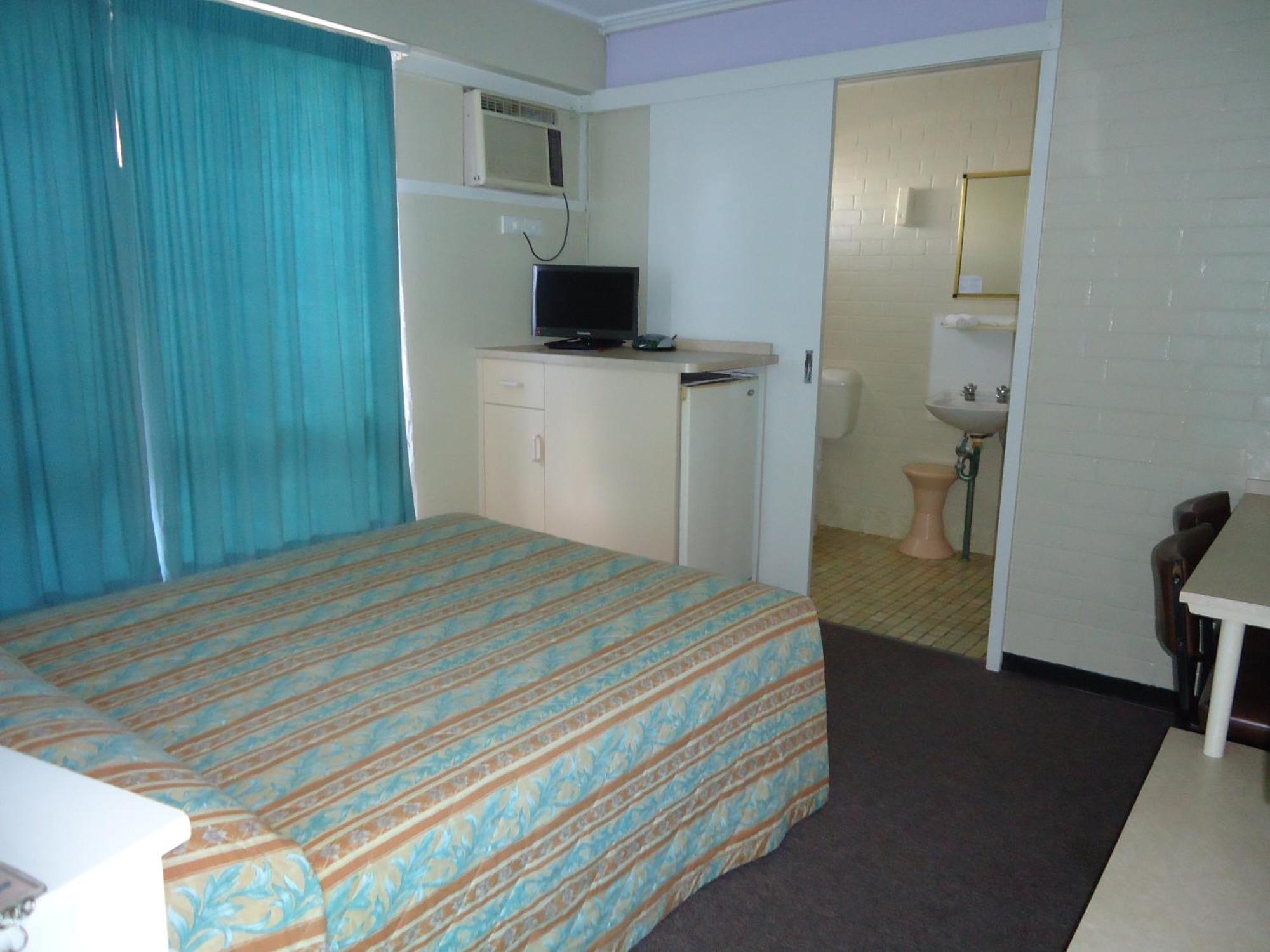 Moondarra Motel Innisfail Exterior foto