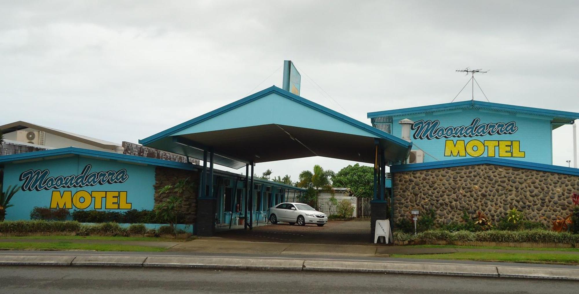 Moondarra Motel Innisfail Exterior foto