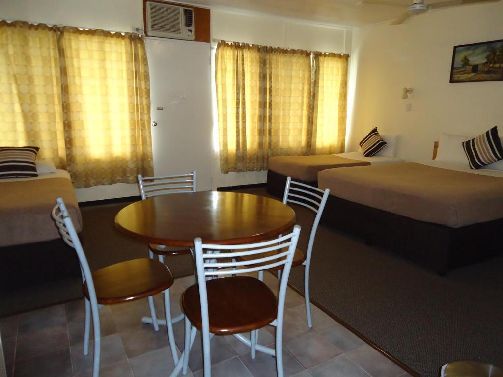 Moondarra Motel Innisfail Habitación foto